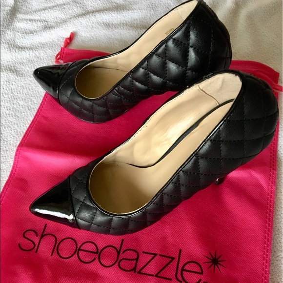 NEW black quilted pump - Picture 3 of 4